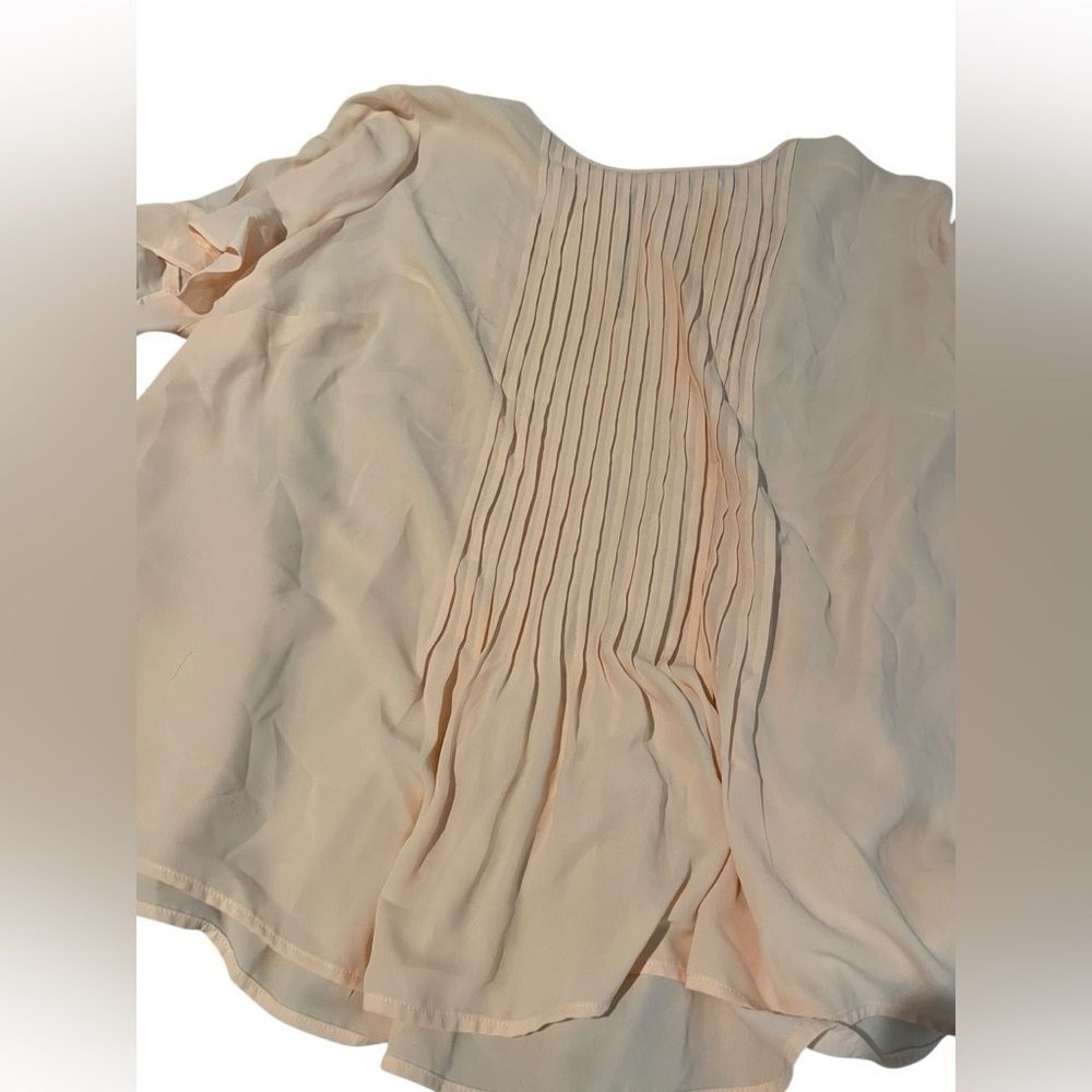 The Limited size 2X Light Peach Pleated Front Women's Blouse like new great